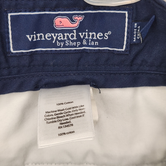 Vineyard Vines Mens 33 Embroidered Flag Whale USA Chino Breaker Shorts Blue - Picture 6 of 7